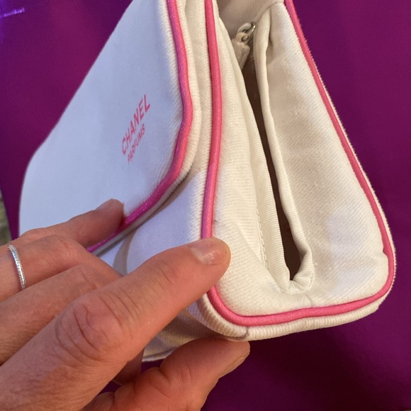 Chanel - Picture 12 of 12